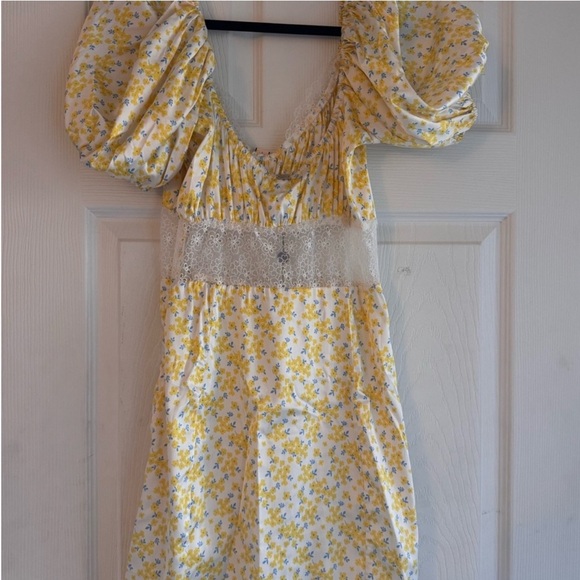 For Love And Lemons Yellow and White
Puff Sleeve Midi Dress - Picture 3 of 3
